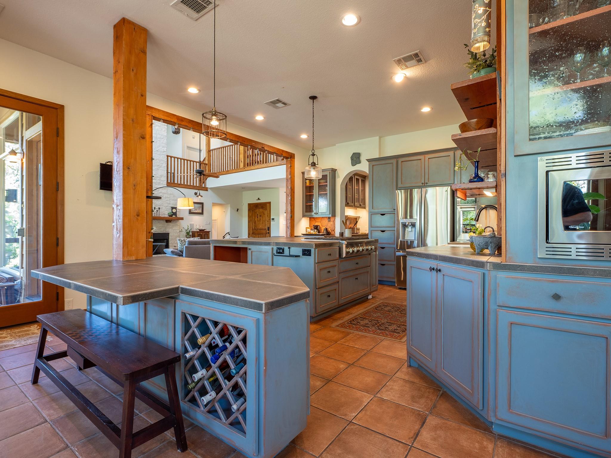 10731 CASSIA Dr, Austin, TX 78759