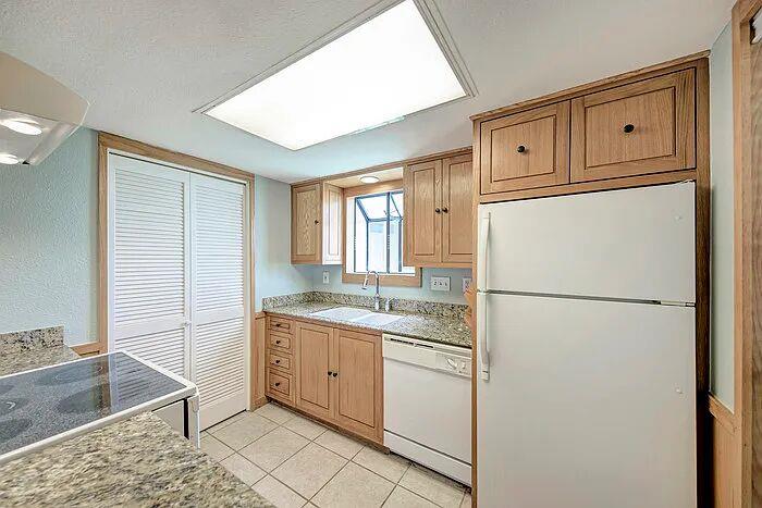 1510 W North Loop Blvd # 212, Austin, TX 78756