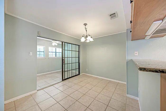1510 W North Loop Blvd # 212, Austin, TX 78756