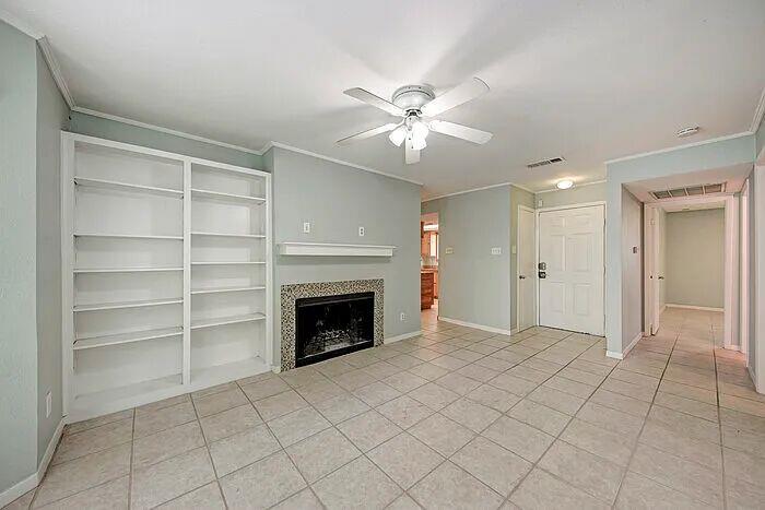 1510 W North Loop Blvd # 212, Austin, TX 78756