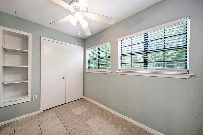 1510 W North Loop Blvd # 212, Austin, TX 78756