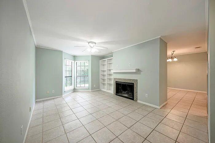 1510 W North Loop Blvd # 212, Austin, TX 78756