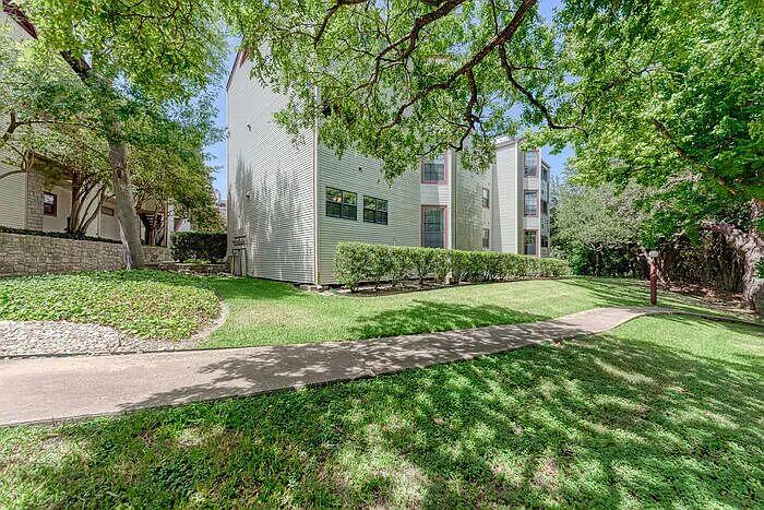 1510 W North Loop Blvd # 212, Austin, TX 78756