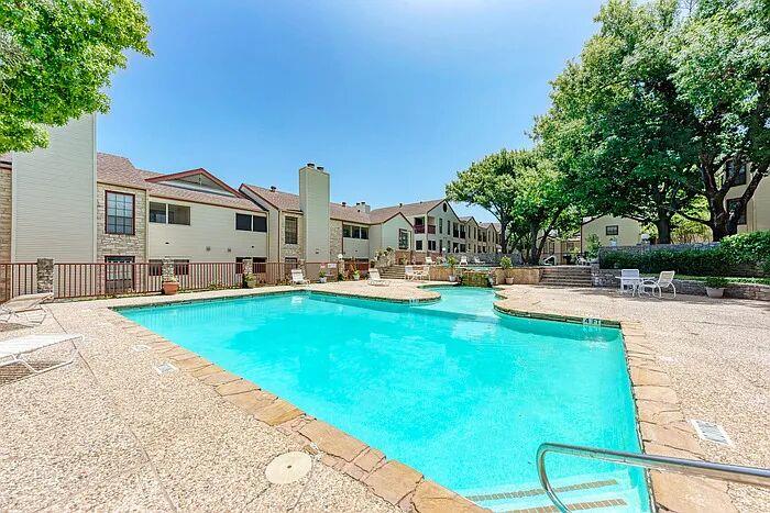 1510 W North Loop Blvd # 212, Austin, TX 78756