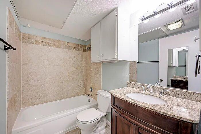 1510 W North Loop Blvd # 212, Austin, TX 78756