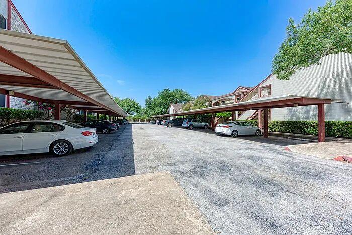 1510 W North Loop Blvd # 212, Austin, TX 78756