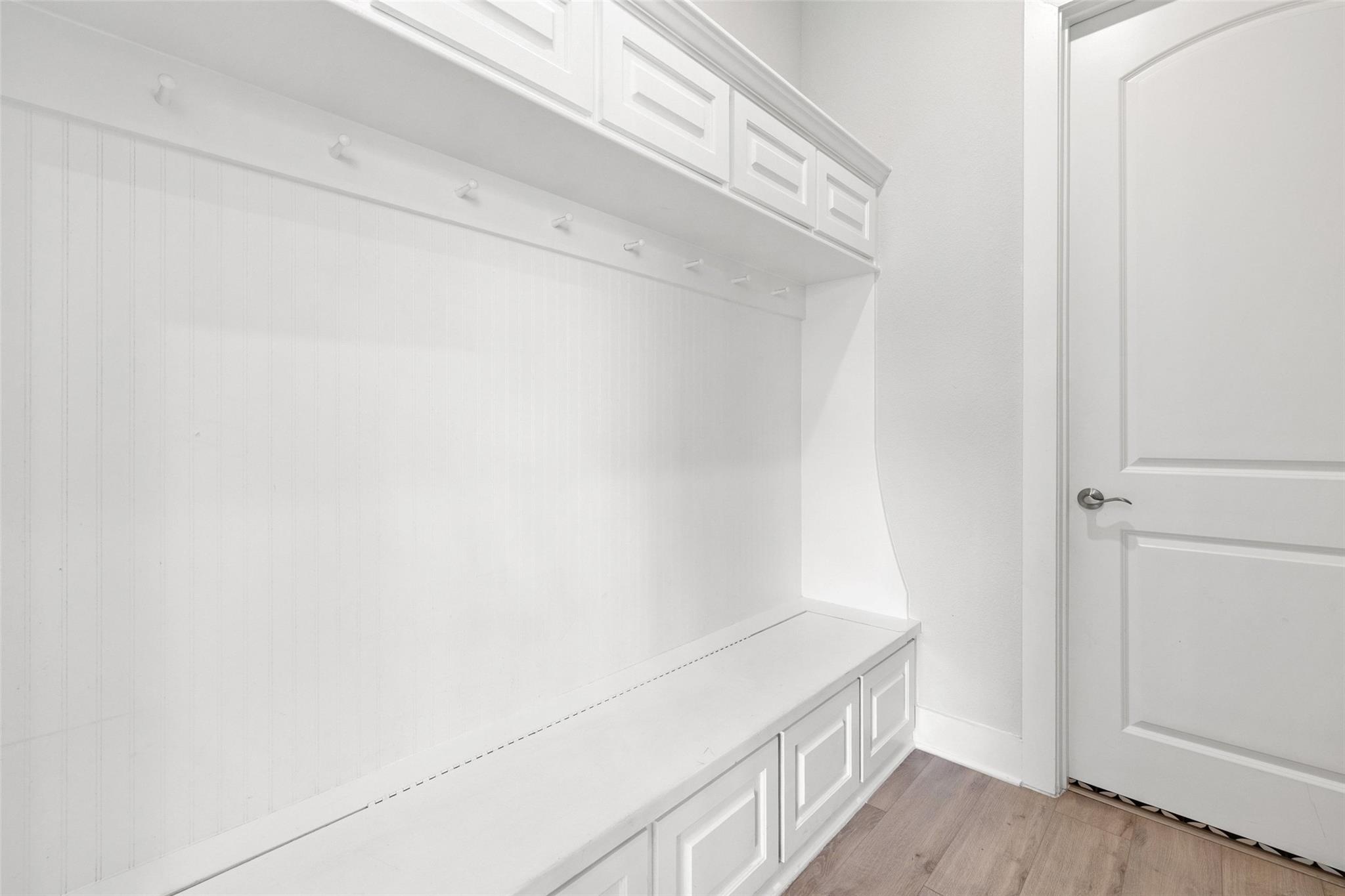 16813 Roselin Dr, Austin, TX 78738