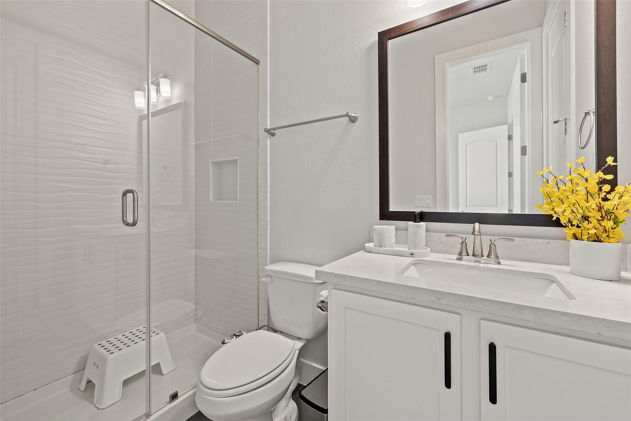 16813 Roselin Dr, Austin, TX 78738