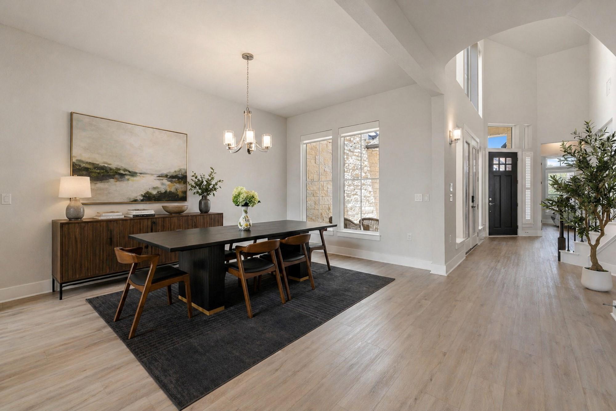 16813 Roselin Dr, Austin, TX 78738