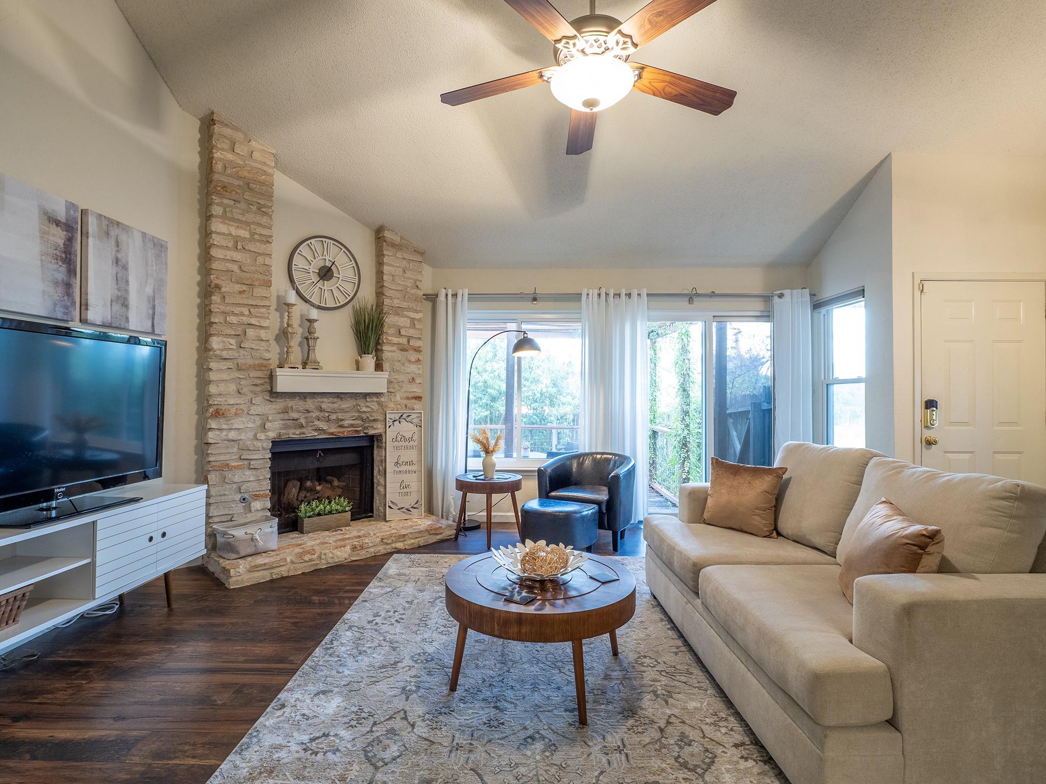 16911 Village Oak Loop, Austin, TX 78717