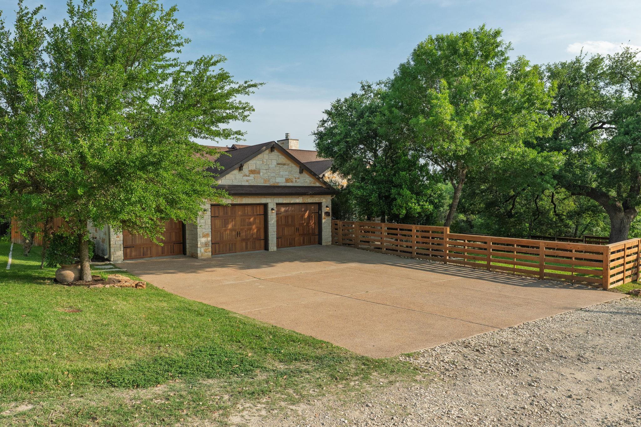 2703 Pyramid Dr, Austin, TX 78734