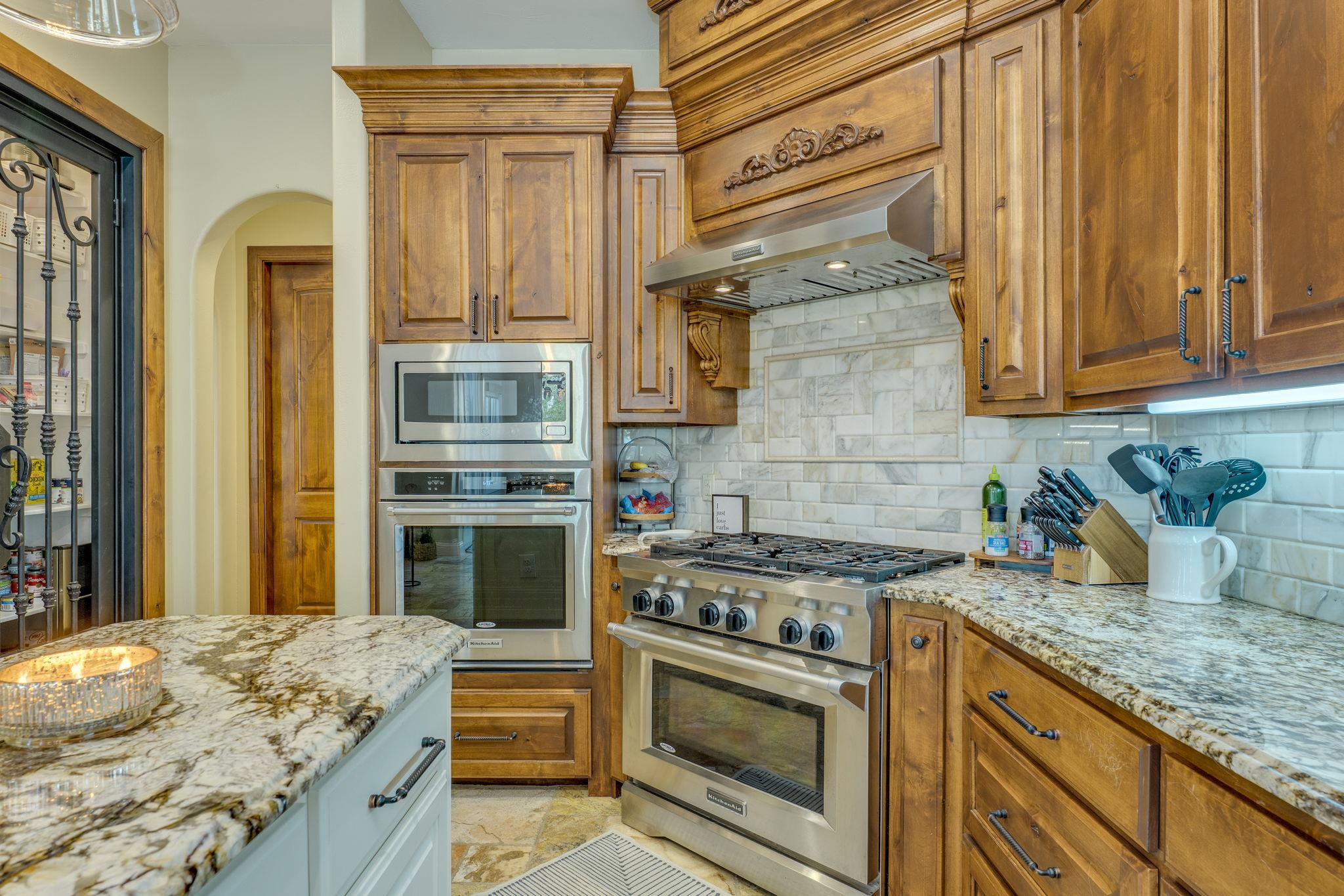 2703 Pyramid Dr, Austin, TX 78734