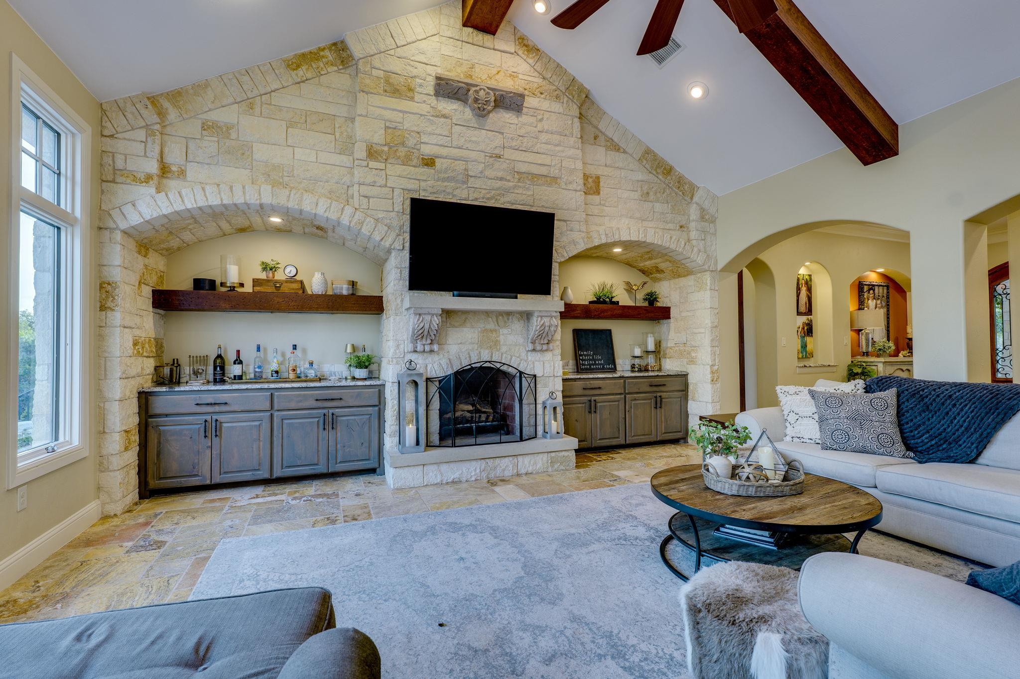 2703 Pyramid Dr, Austin, TX 78734