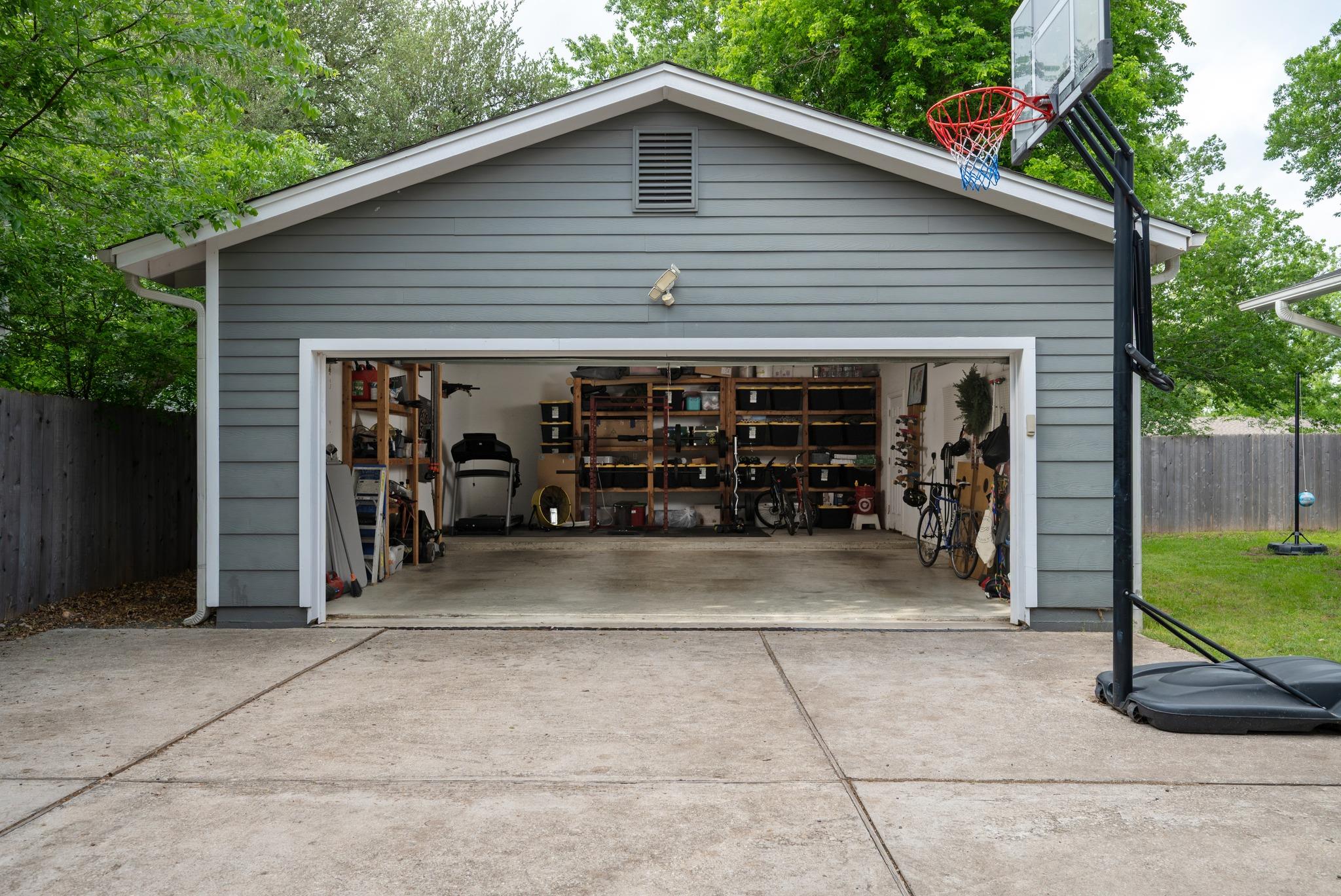 1713 Madison Ave, Austin, TX 78757