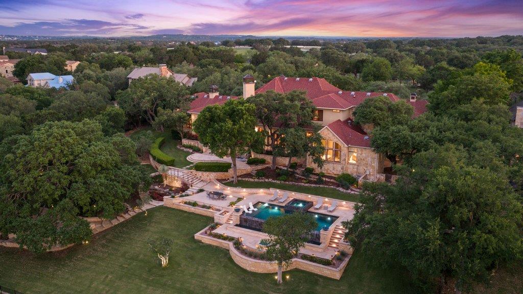 24721 Travis Lakeside Cv, Spicewood, TX 78669