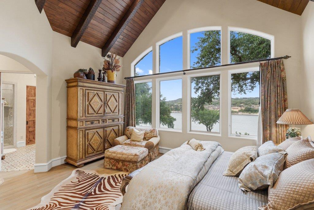 24721 Travis Lakeside Cv, Spicewood, TX 78669