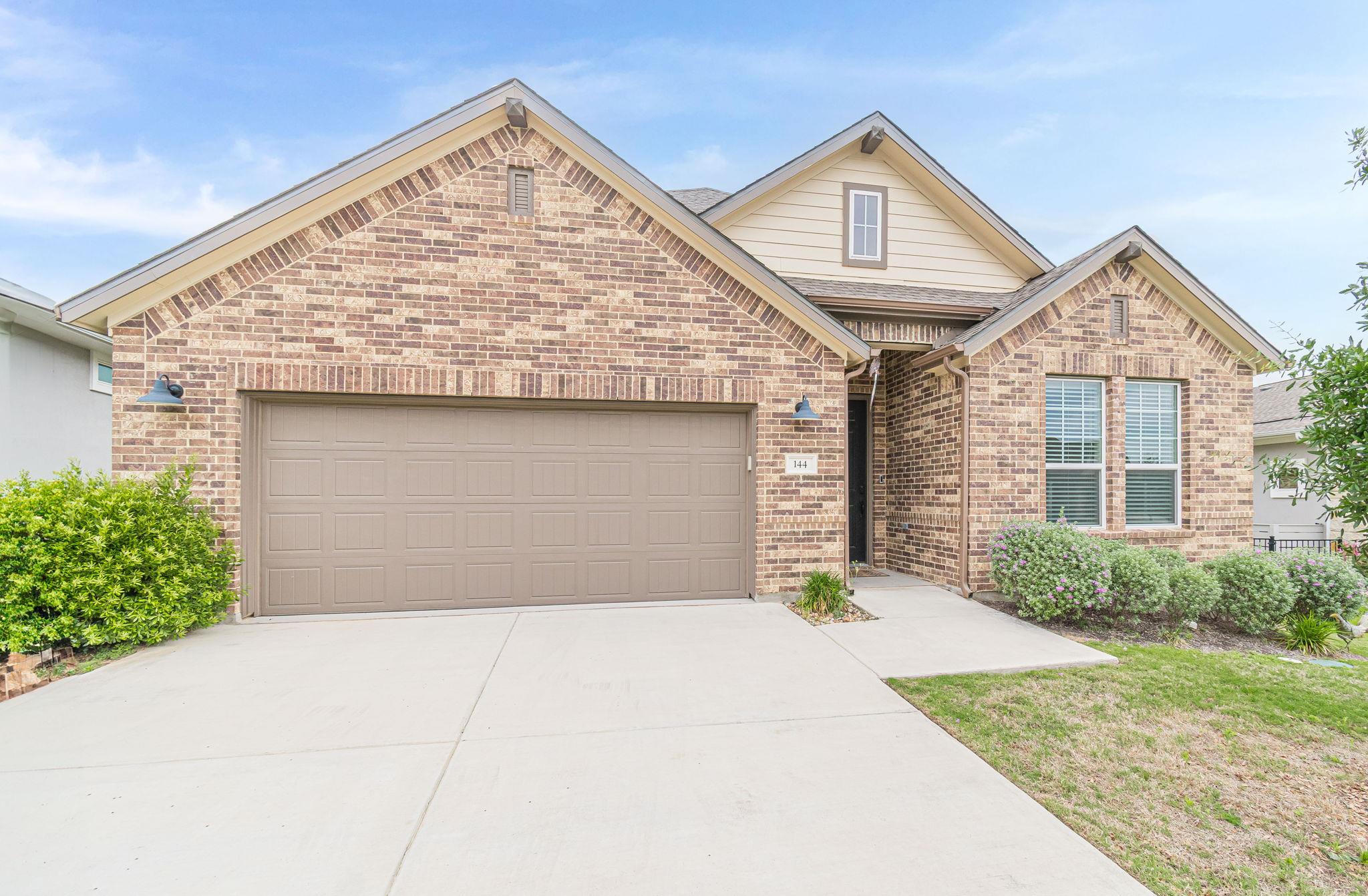 144 Trotting Bear Ln, San Marcos, TX 78666