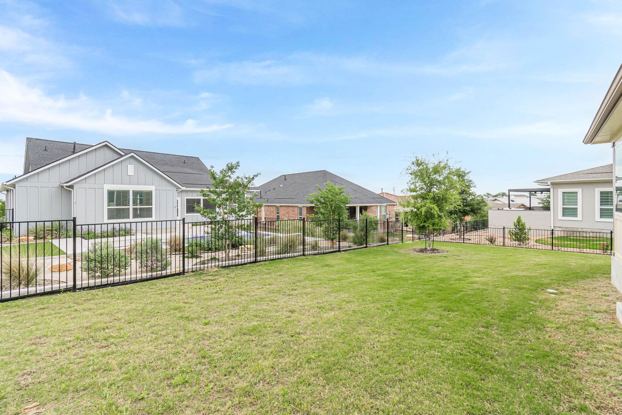 144 Trotting Bear Ln, San Marcos, TX 78666