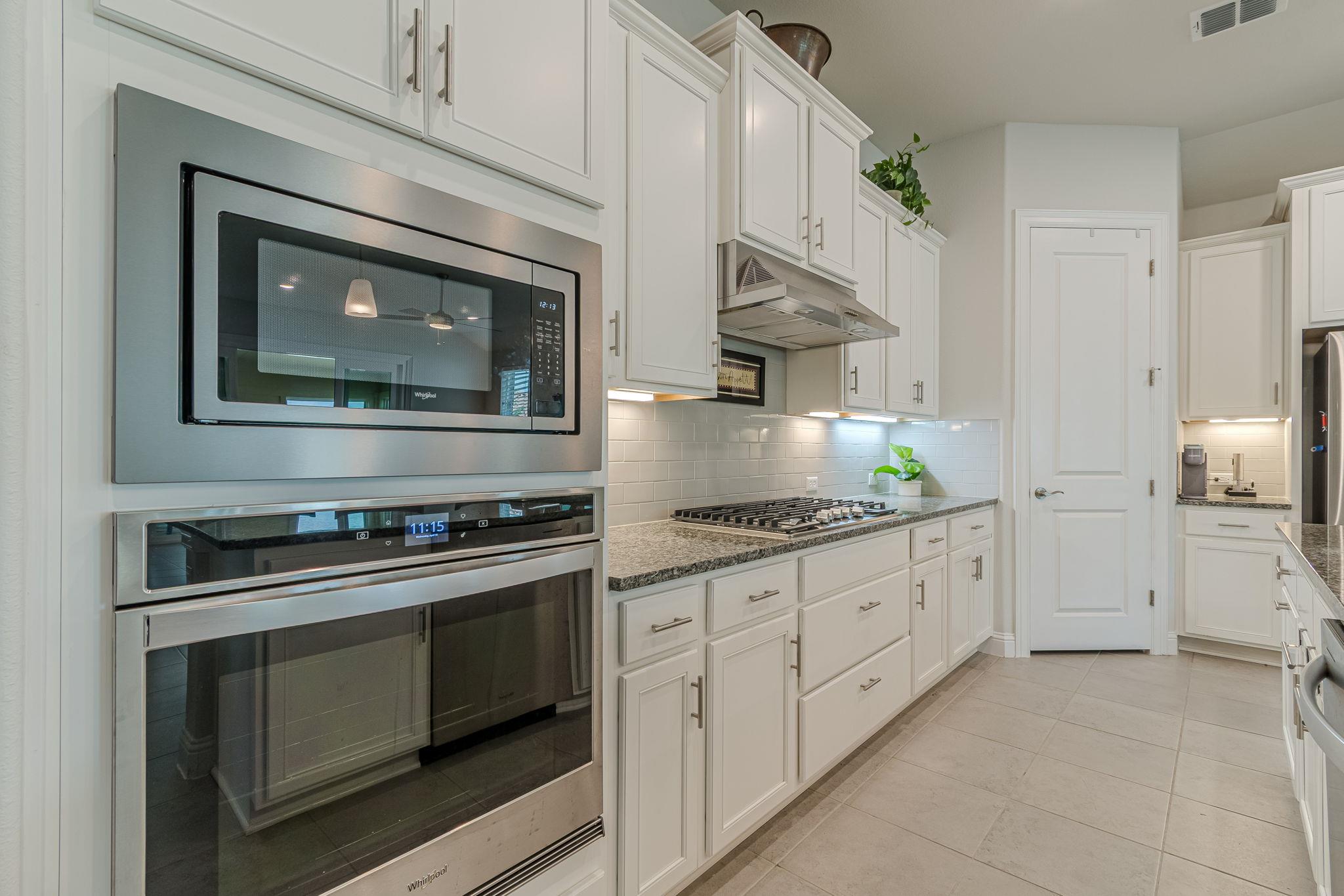 144 Trotting Bear Ln, San Marcos, TX 78666