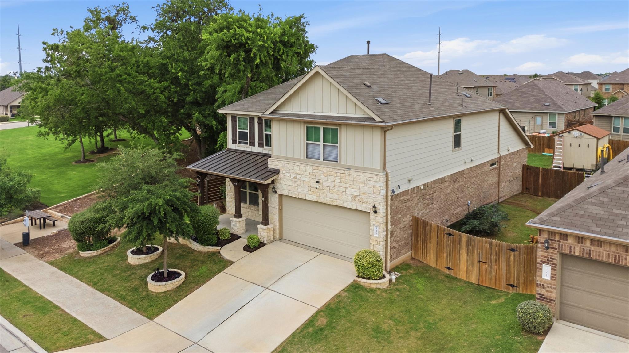 119 Duroc Dr, Hutto, TX 78634