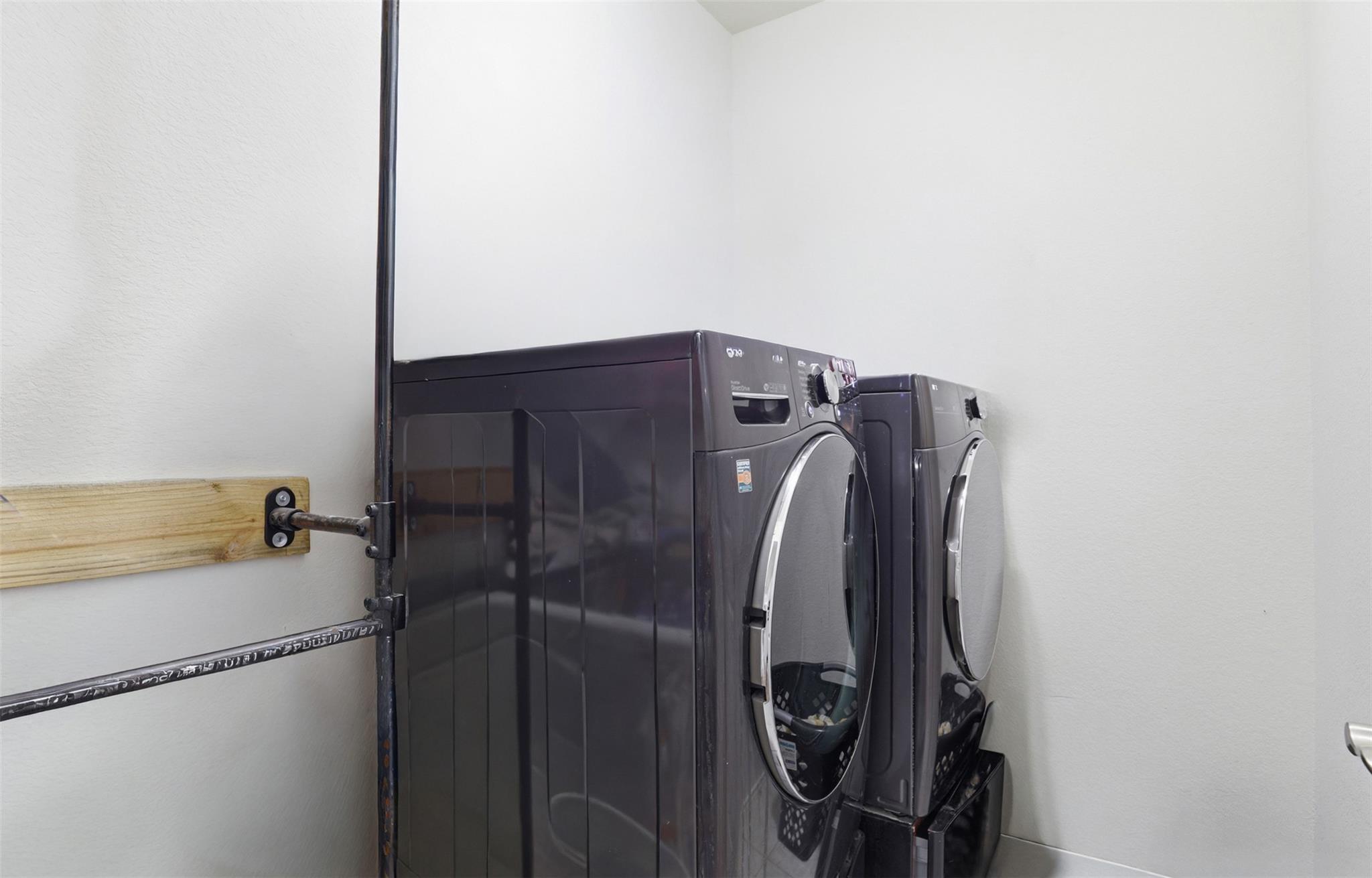 119 Duroc Dr, Hutto, TX 78634