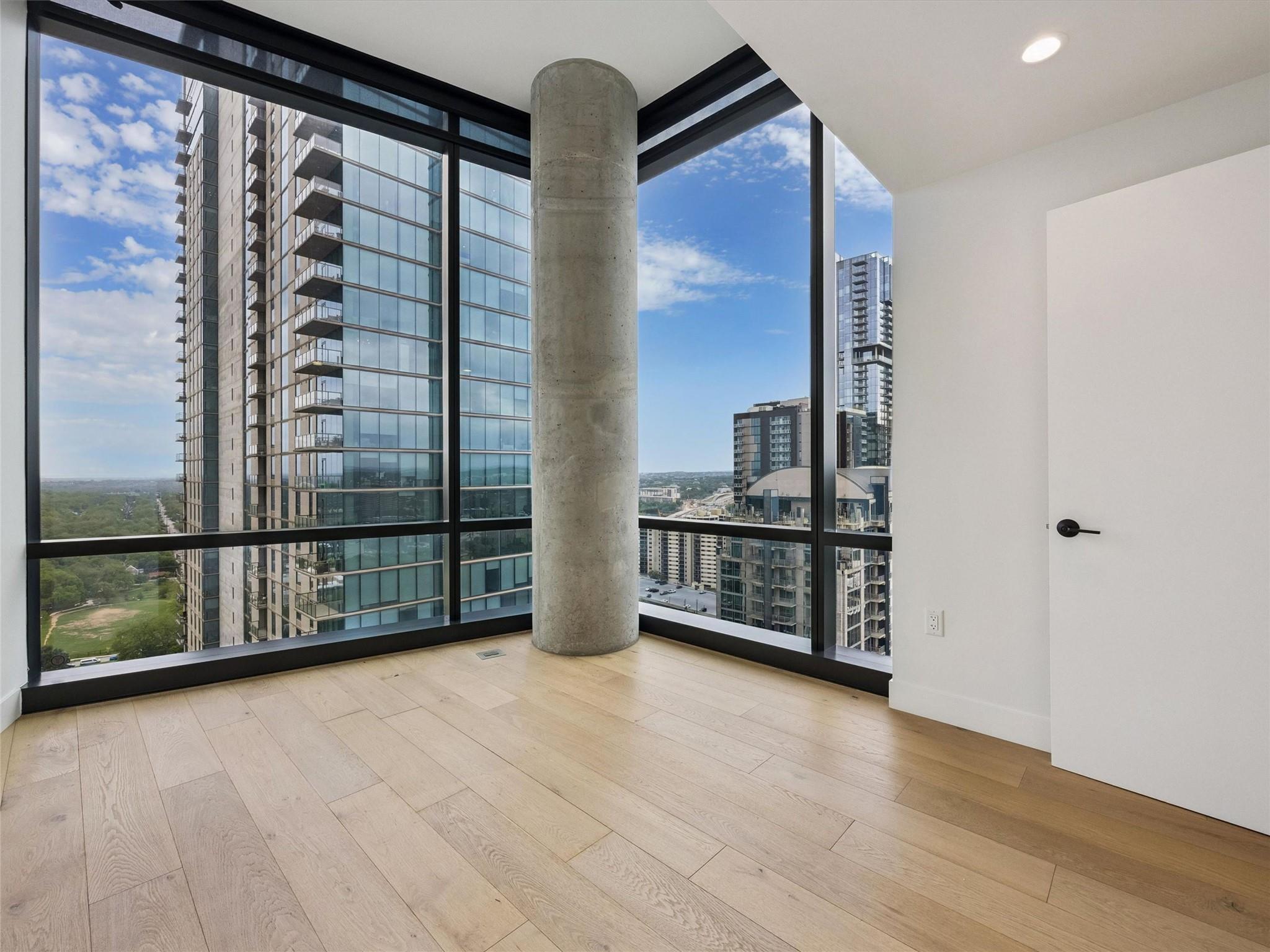 70 Rainey St # 2201, Austin, TX 78701