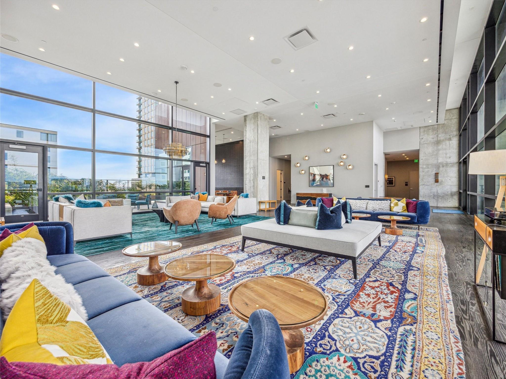 70 Rainey St # 2201, Austin, TX 78701