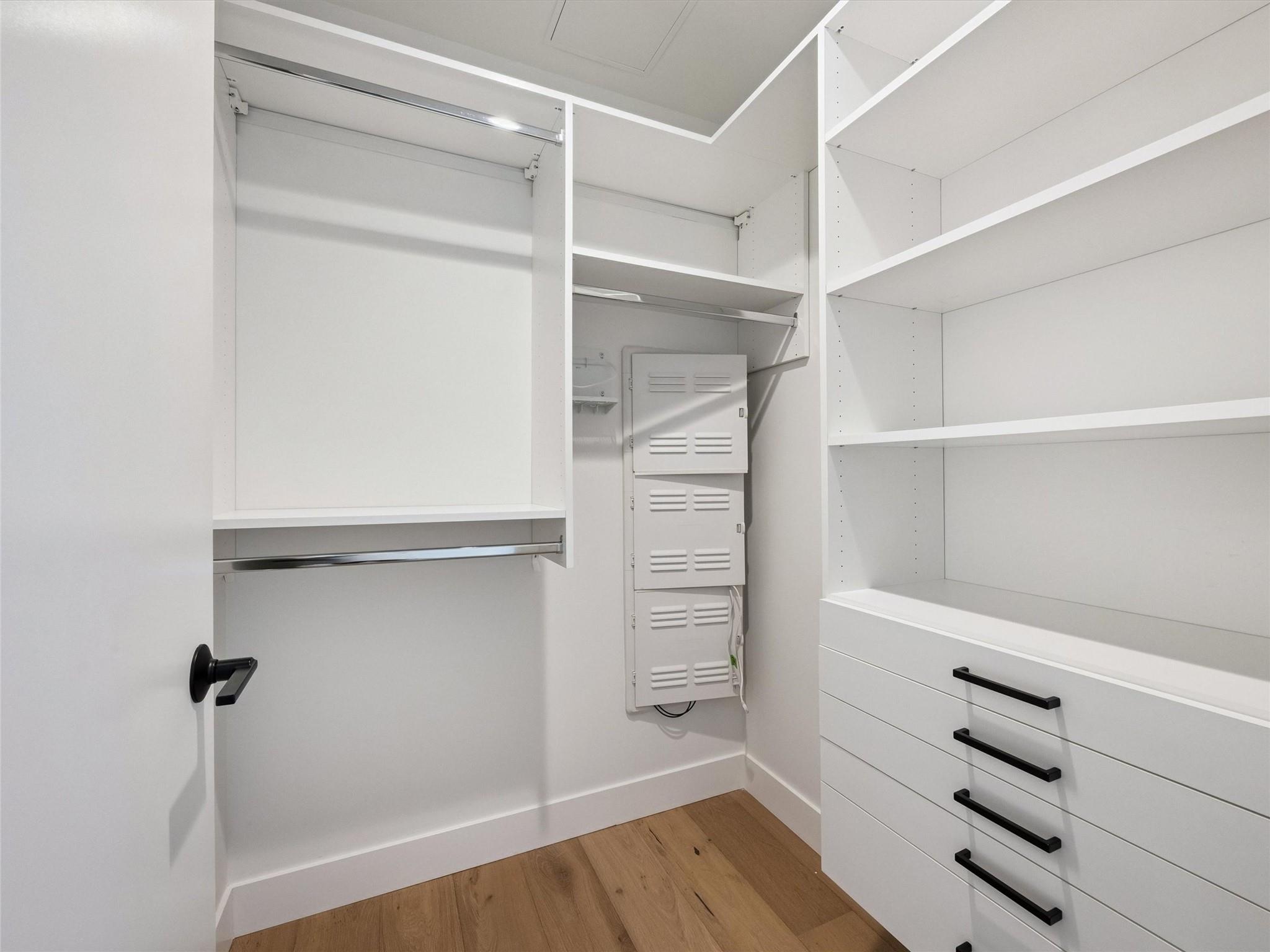 70 Rainey St # 2201, Austin, TX 78701