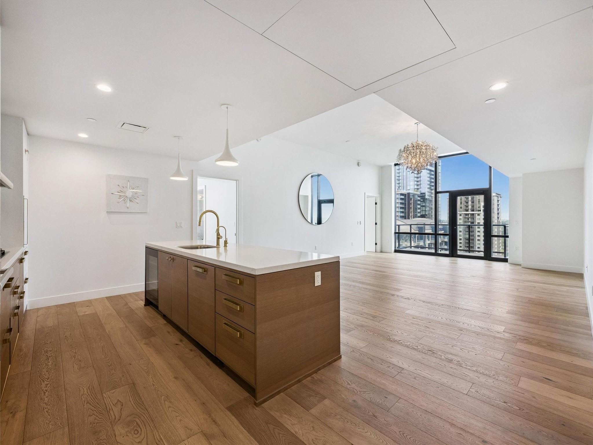 70 Rainey St # 2201, Austin, TX 78701