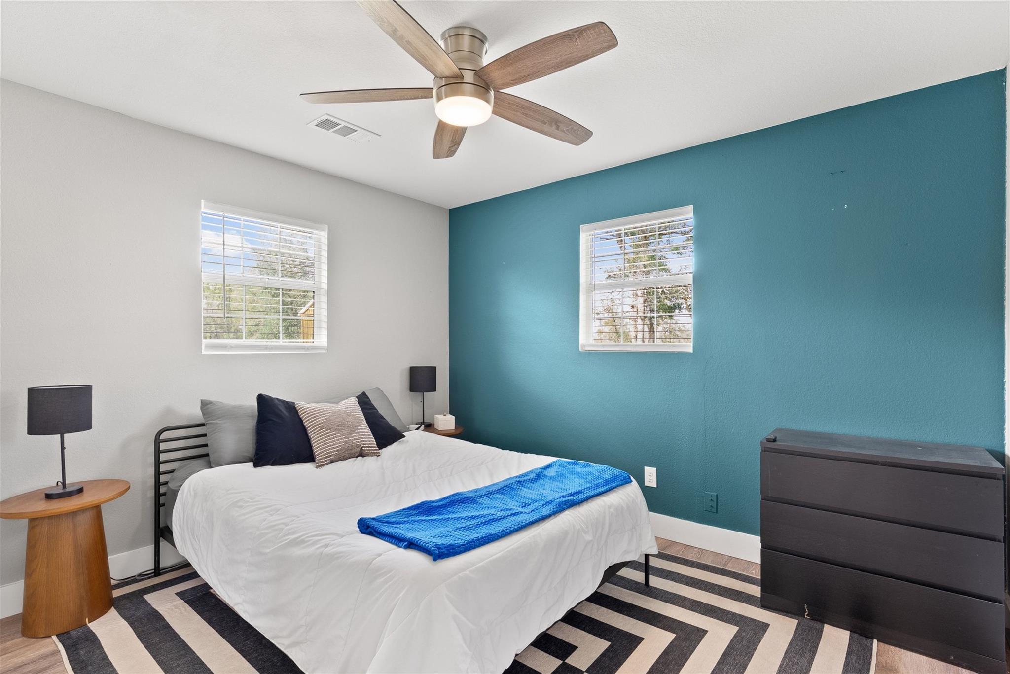 274 Old Austin Trl, Elgin, TX 78621