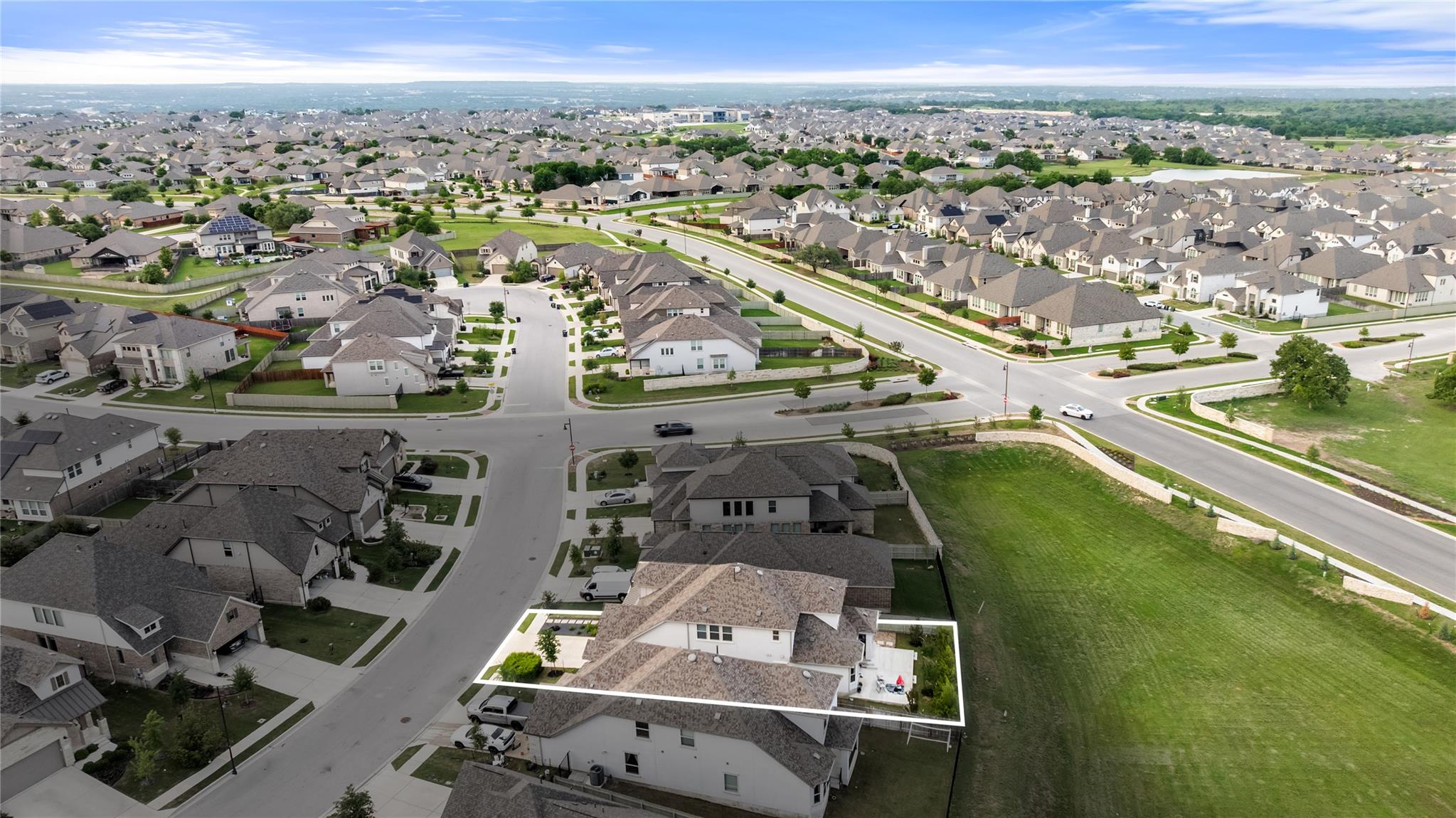 113 Dycus Bnd, Liberty Hill, TX 78642