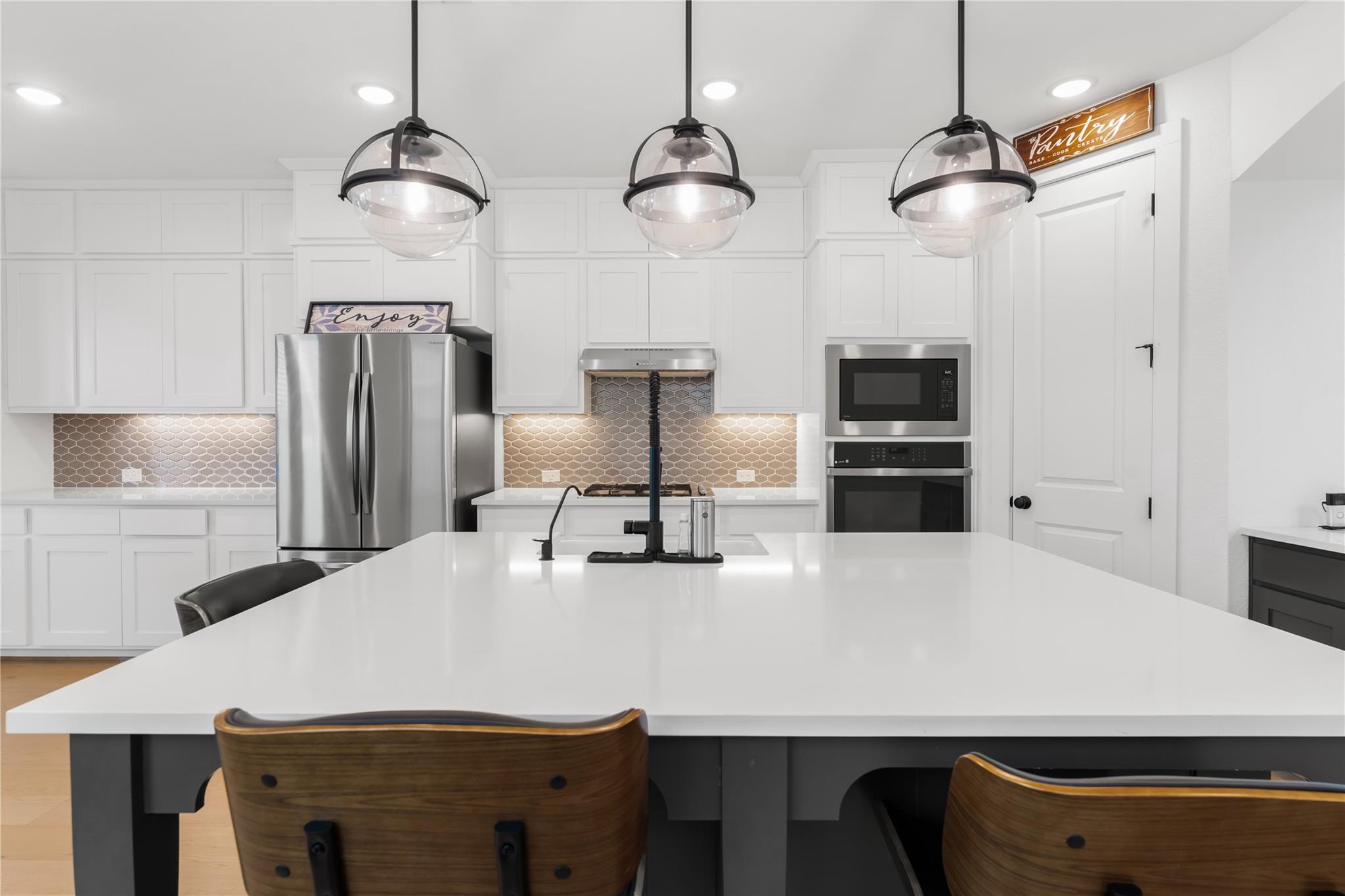 113 Dycus Bnd, Liberty Hill, TX 78642