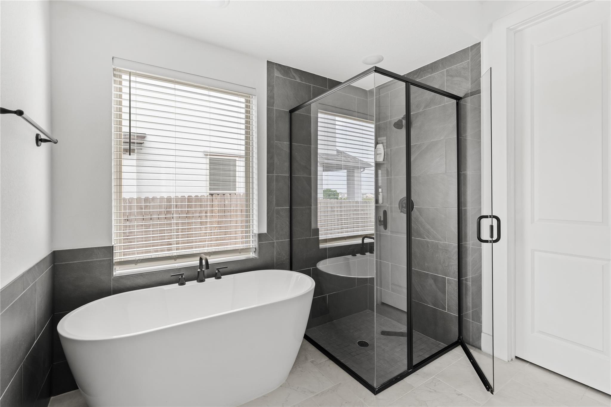 113 Dycus Bnd, Liberty Hill, TX 78642