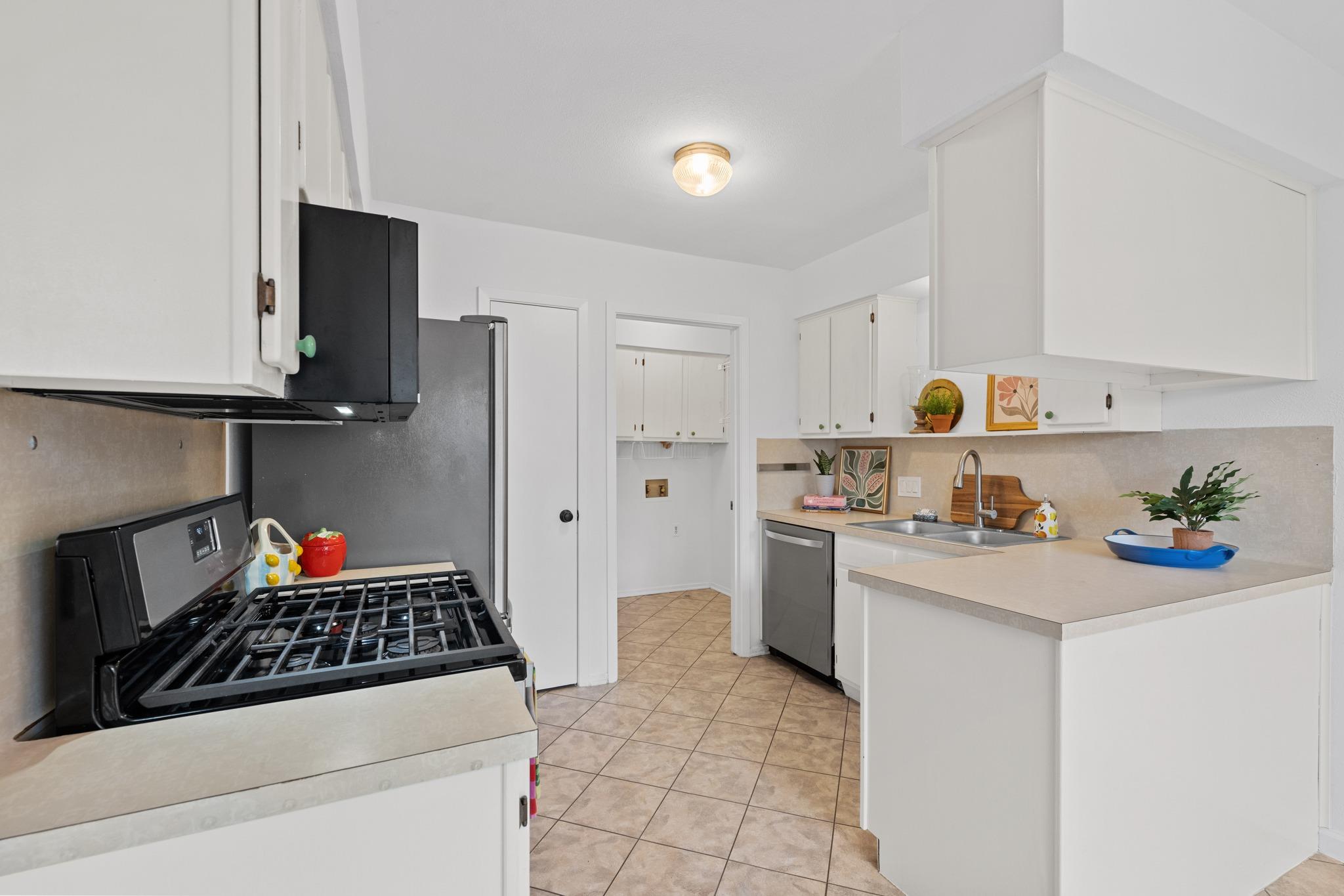 2605 W Stassney Blvd # A, Austin, TX 78745