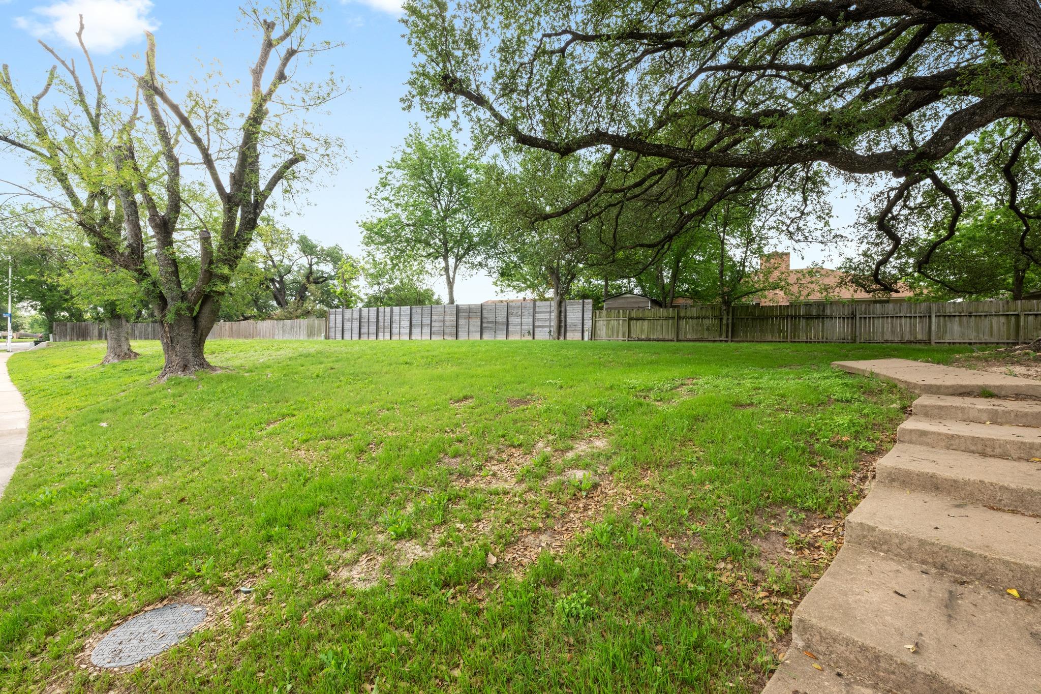 2605 W Stassney Blvd # A, Austin, TX 78745