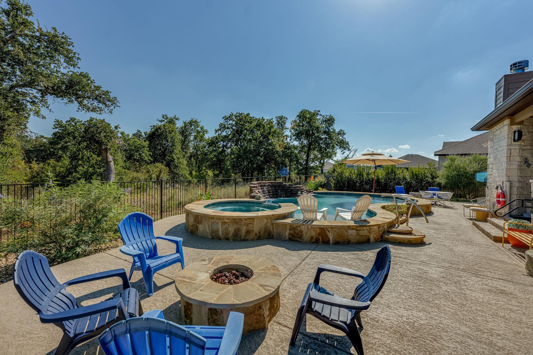 113 Sanco Dr, Liberty Hill, TX 78642