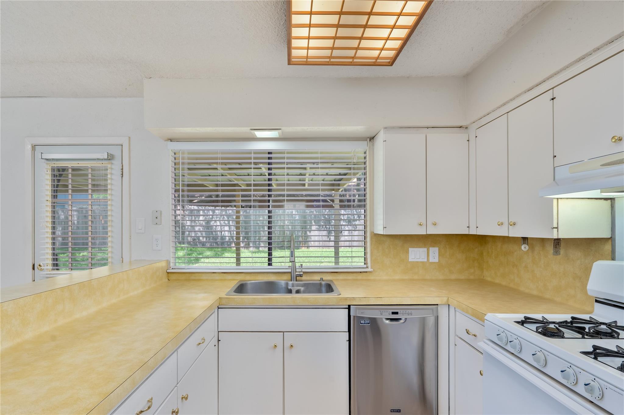 11508 Pyreneese Dr, Austin, TX 78759