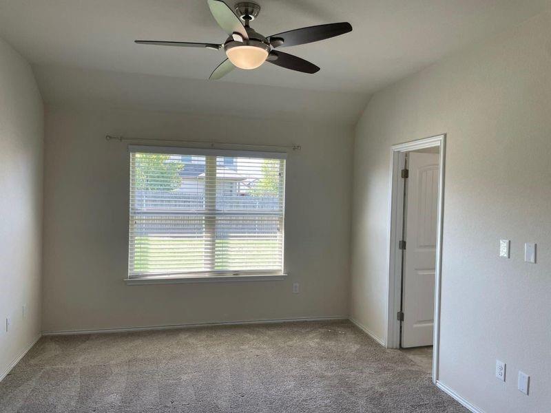 160 Painted Desert Ln, Buda, TX 78610