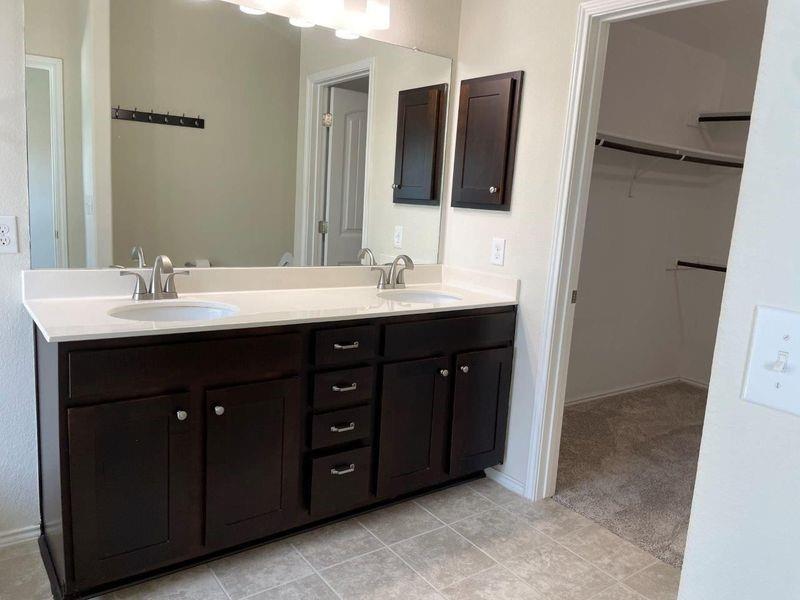 160 Painted Desert Ln, Buda, TX 78610