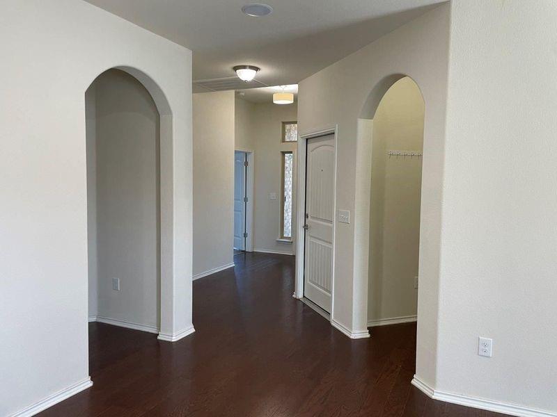 160 Painted Desert Ln, Buda, TX 78610