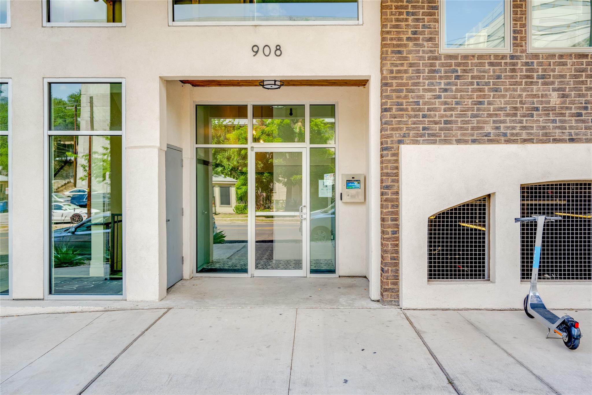 908 Nueces St # 12, Austin, TX 78701