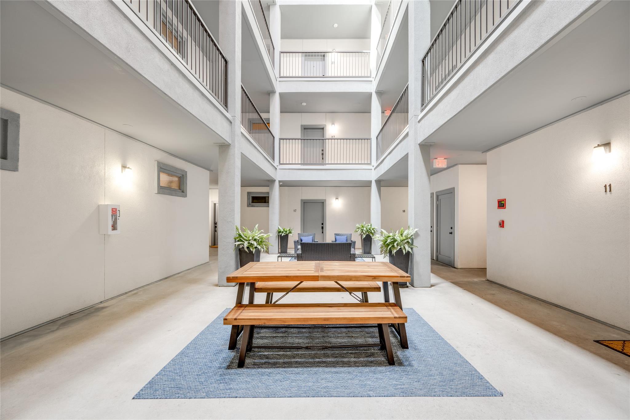 908 Nueces St # 12, Austin, TX 78701