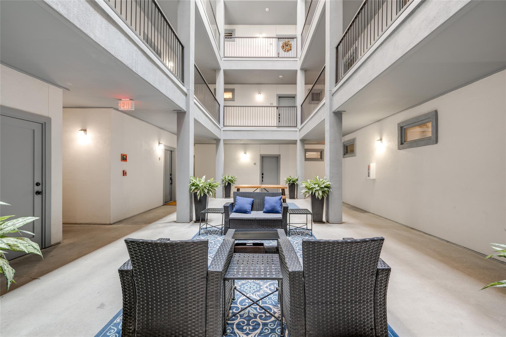 908 Nueces St # 12, Austin, TX 78701