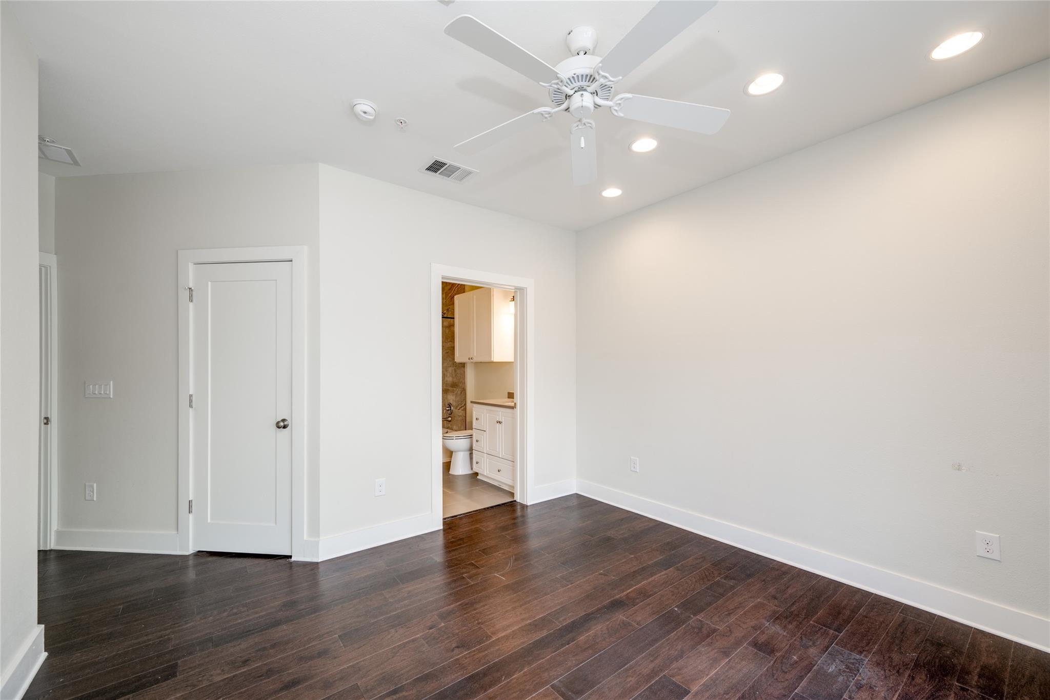 908 Nueces St # 12, Austin, TX 78701