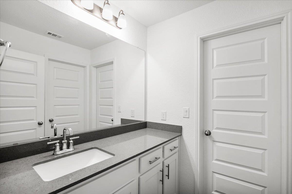 405 Arrowhead Vine St, Leander, TX 78641