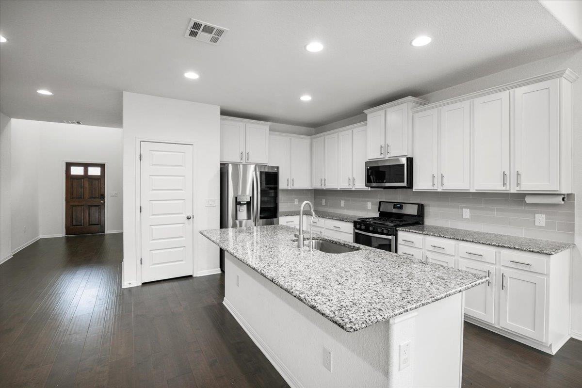 405 Arrowhead Vine St, Leander, TX 78641