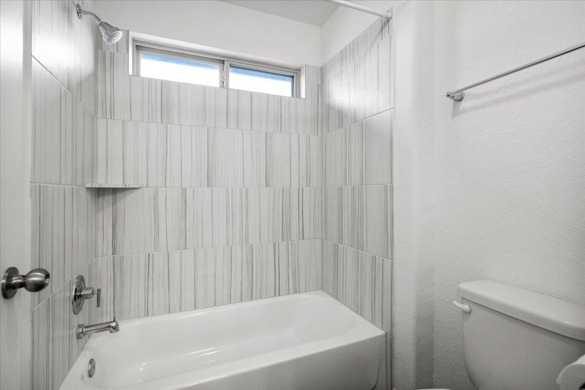 405 Arrowhead Vine St, Leander, TX 78641