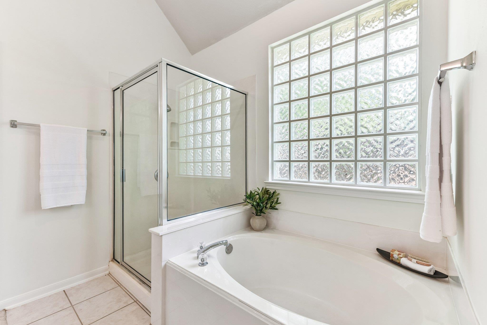 2401 Berwick Cv, Round Rock, TX 78681