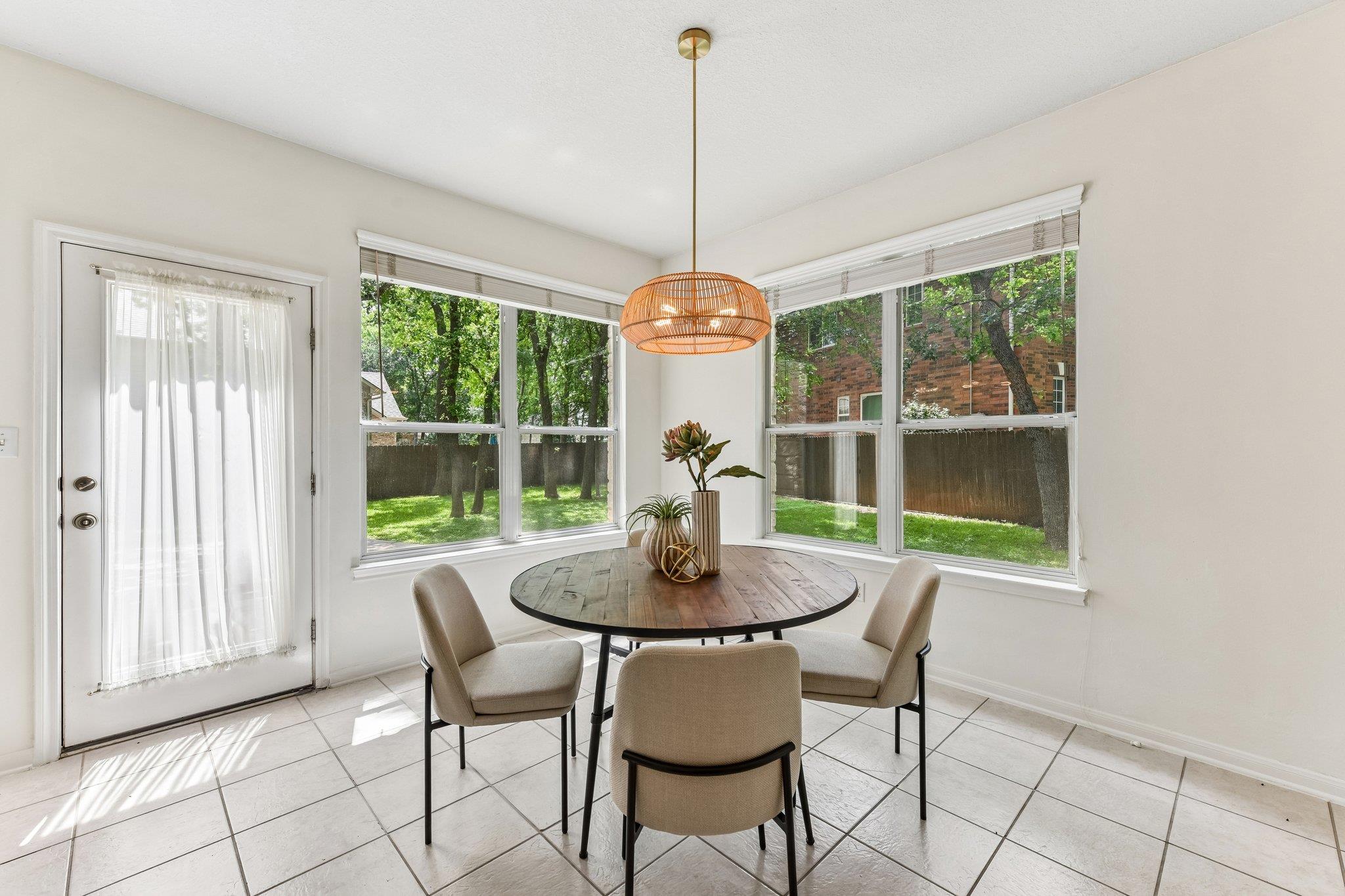 2401 Berwick Cv, Round Rock, TX 78681