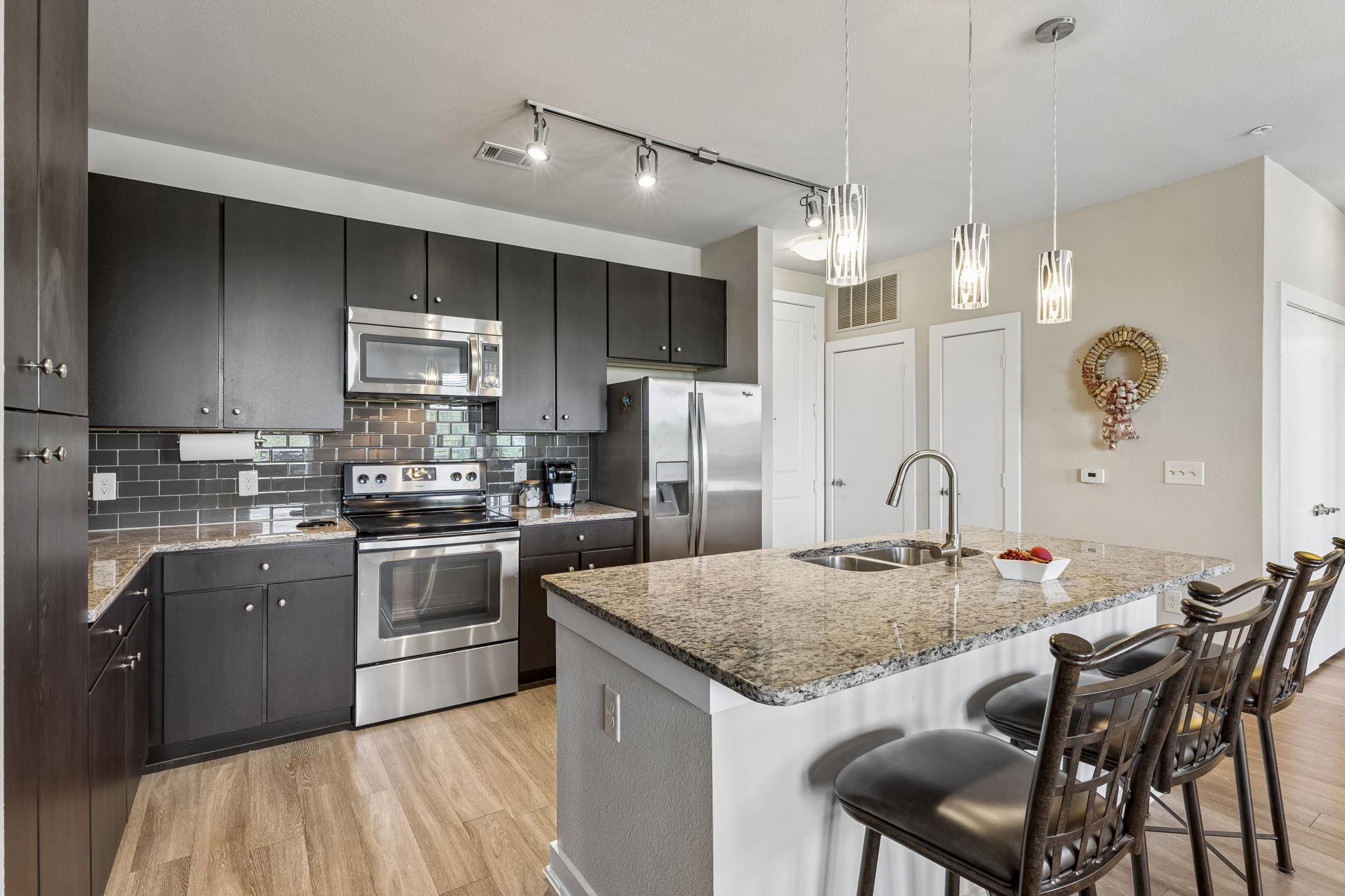 1900 Barton Springs Rd # 5032, Austin, TX 78704